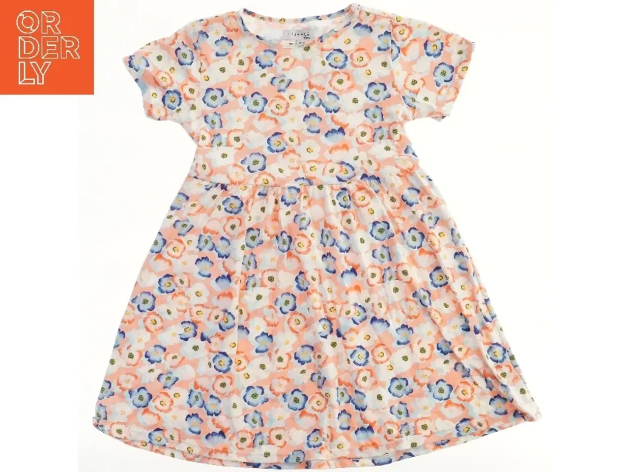 Billede 1 - Blomstret kjole med kort ærme fra LIBERTÉ Ami (str. 122)