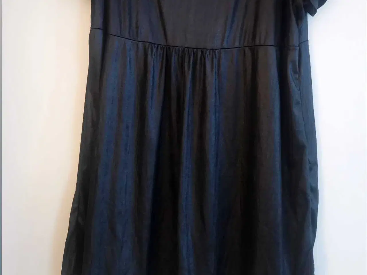 Billede 12 - En masse forskellige kjoler 