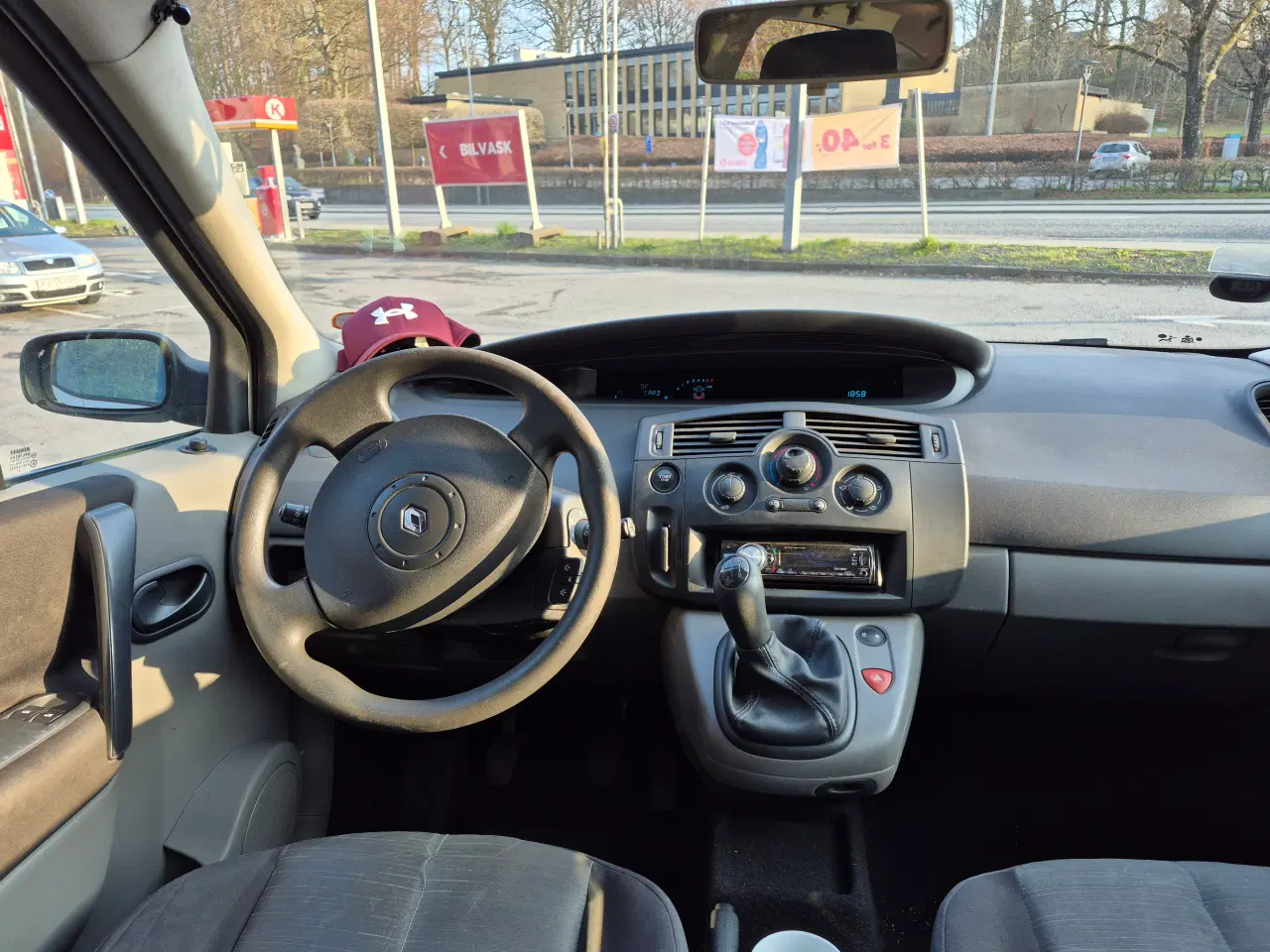 Billede 9 - Renault Scenic 1.6 16V – Perfekt familiebil til en