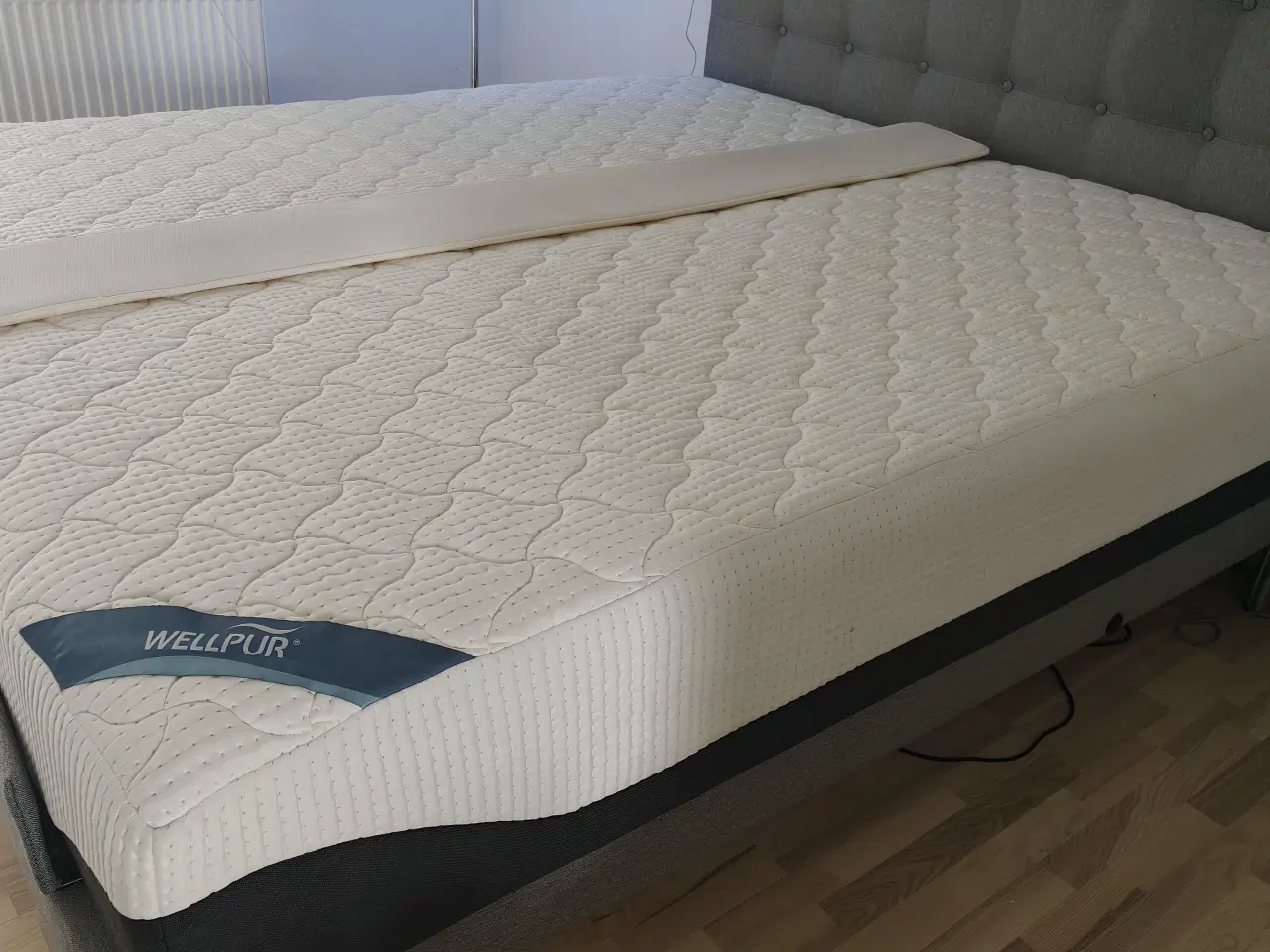 Billede 1 - Elevation senge med madras og topmadras