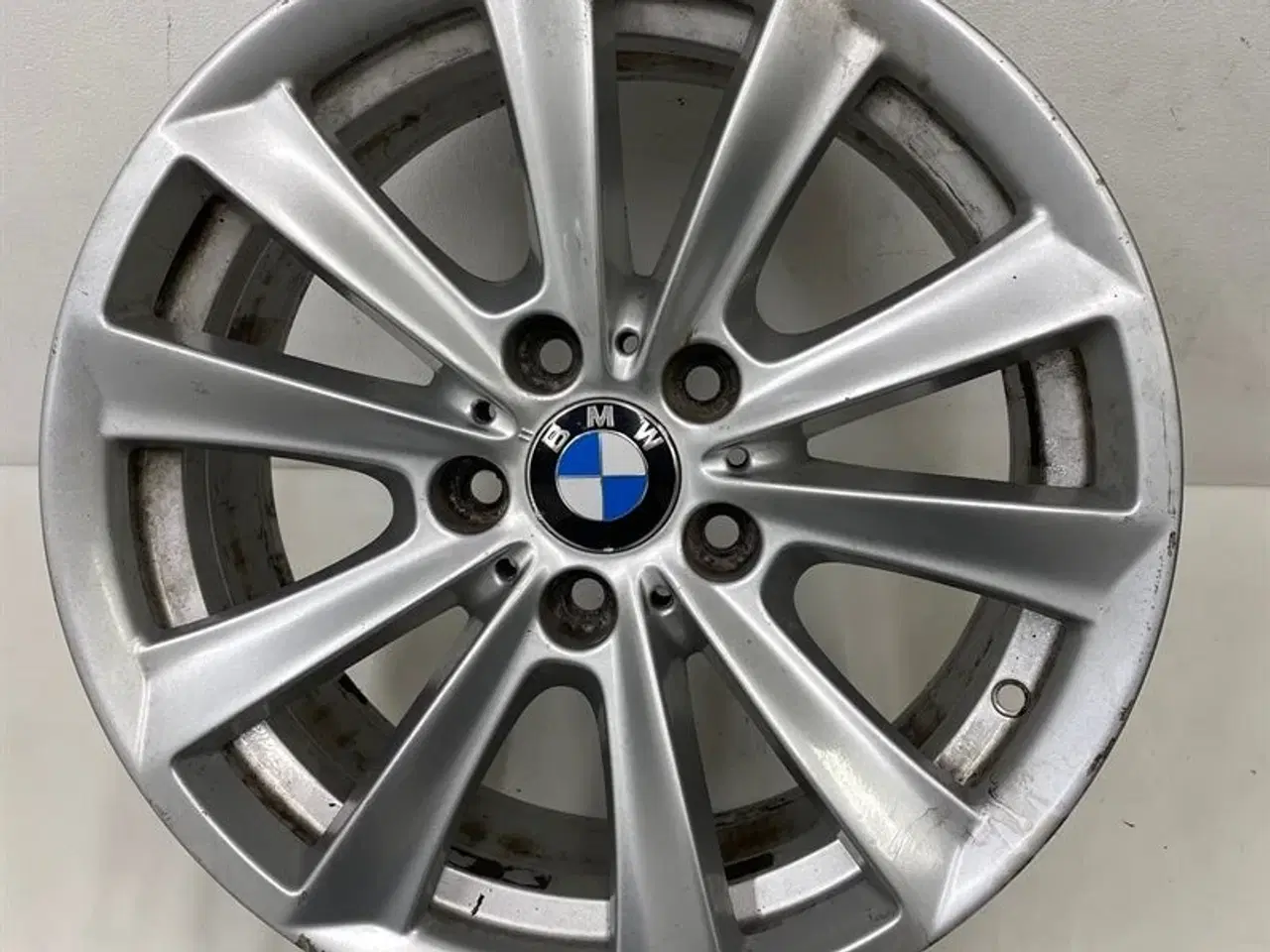 Billede 5 - 17" Org. BMW alufælge uden dæk "V speiche 236" A64431 BMW E90 E91 E92 E93 E90LCI E91LCI E92LCI E93LCI F10 F11 F12 F13 F06 GC F10 LCI F11 LCI F06 GC L