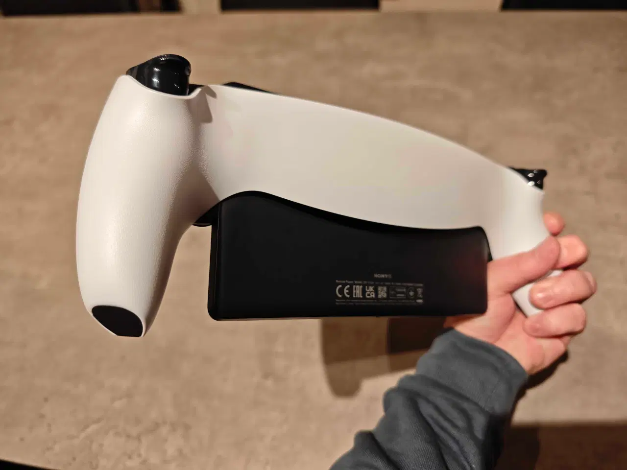 Billede 4 - PlayStation Portal Remote Player 8"