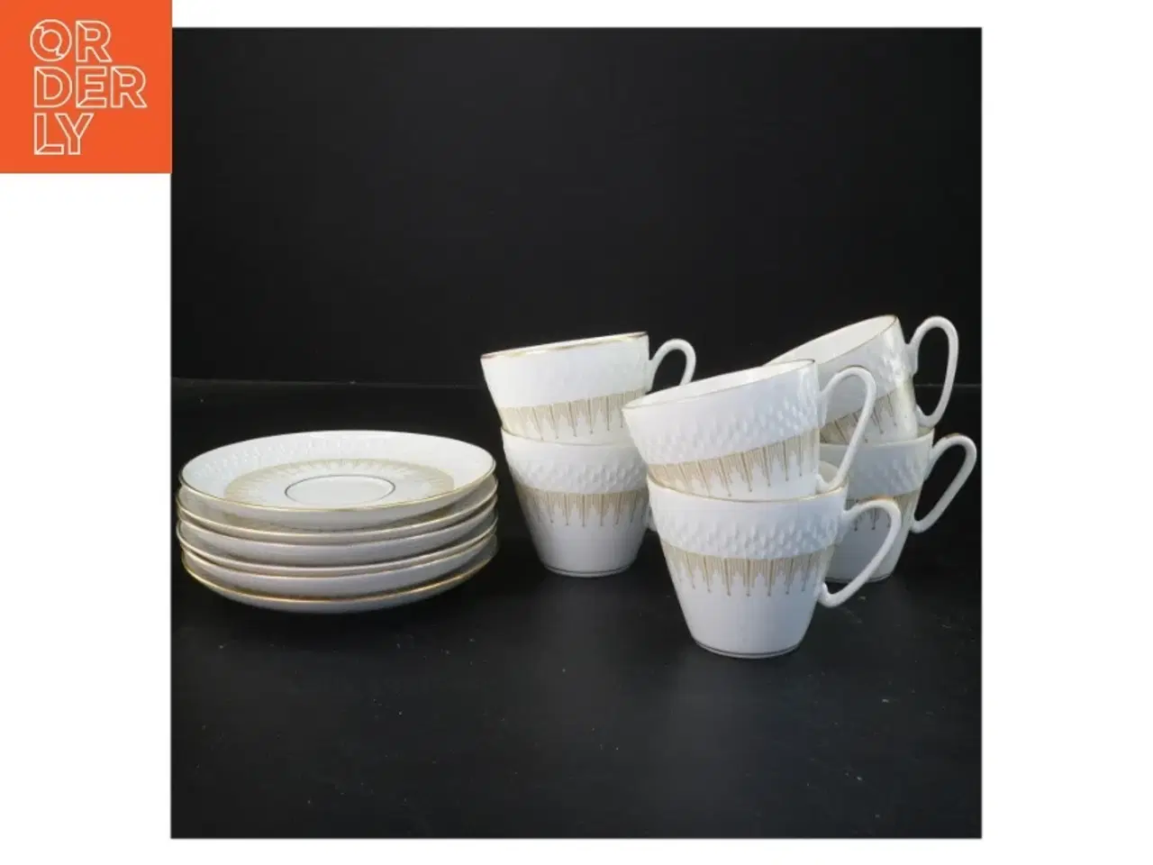 Billede 1 - Porcelænspartsæt med kopper og underkopper (str. Ø 13,5&ø7,5x6,5 cm)