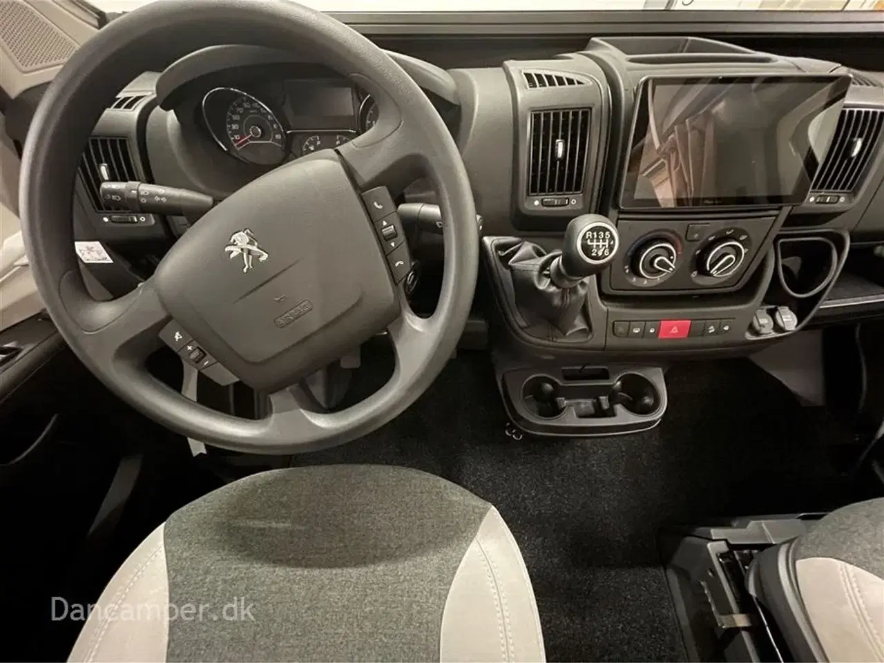 Billede 9 - 2024 - Chausson 650 Etape Line   Den flotte,  korte men dog meget rummelige Chausson 650 Etape Line  på kun 6,36 meter