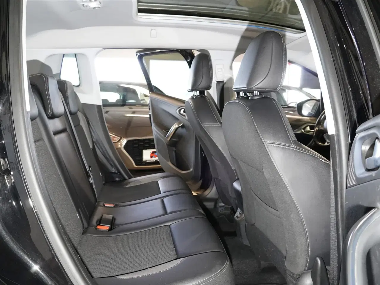 Billede 11 - Peugeot 2008 1,6 BlueHDi Desire Sky 100HK