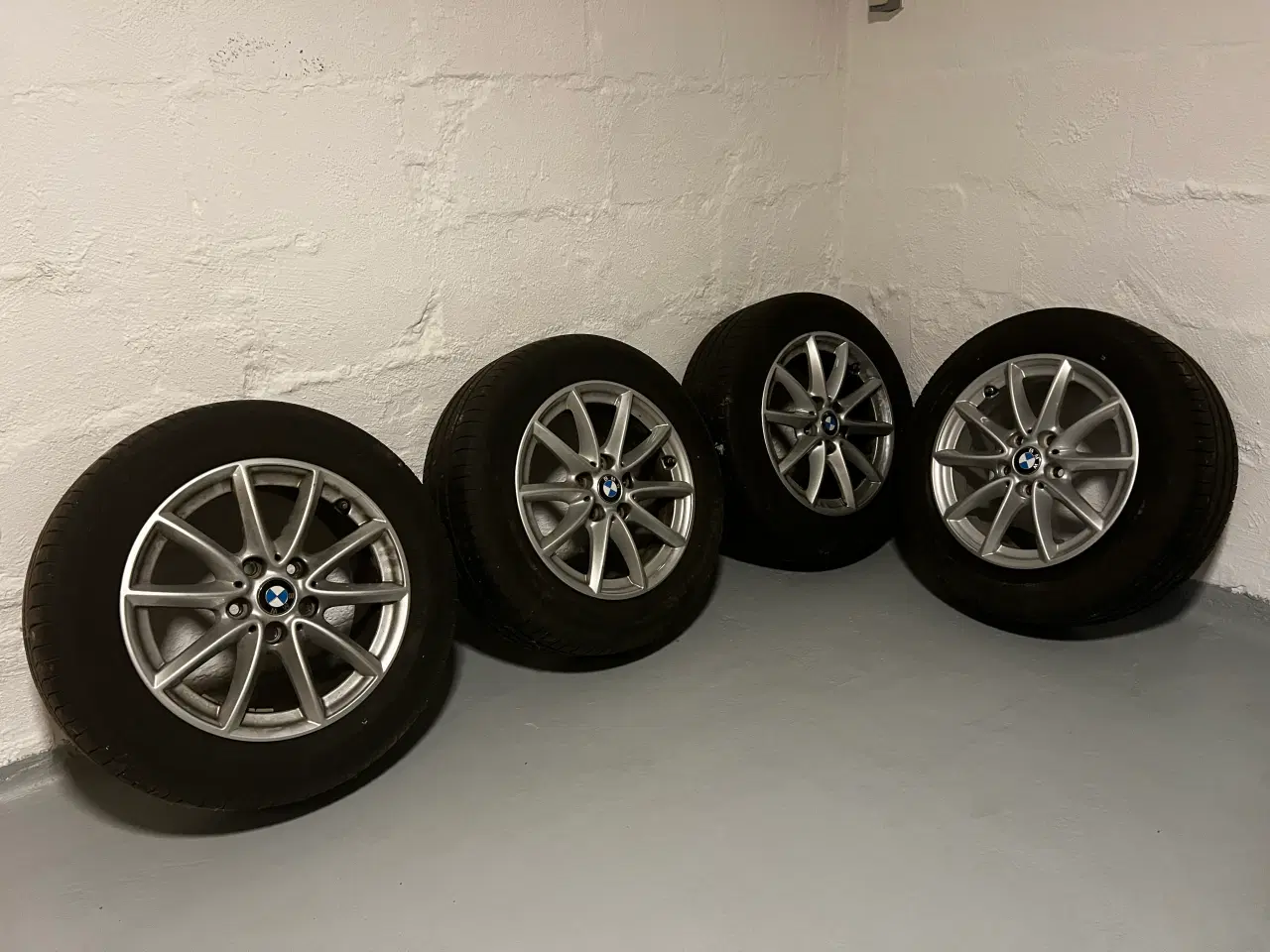 Billede 1 - 4 x 205/60R16 til BMW 2’er serie active Tourer. 