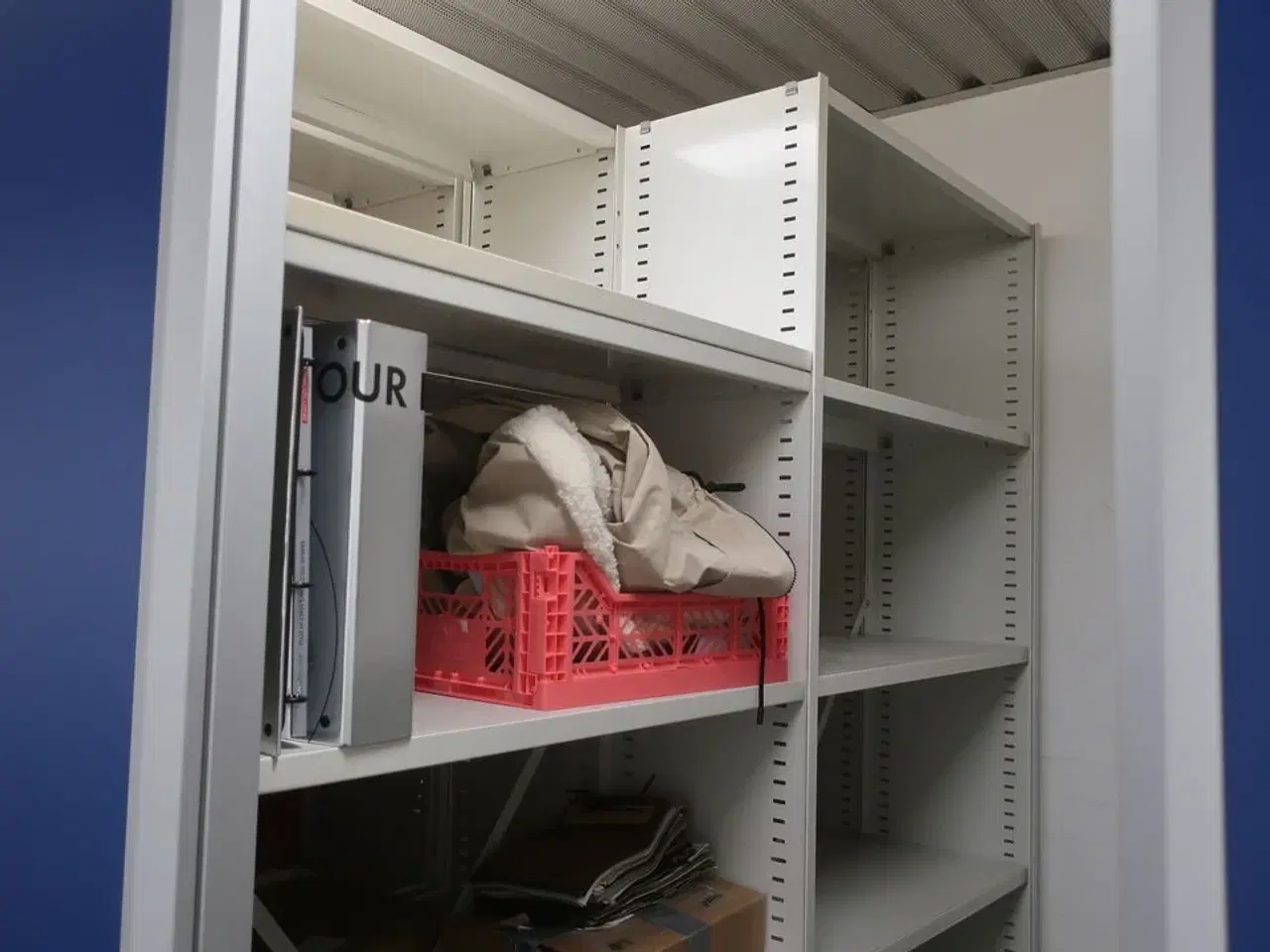 Billede 2 - Alt indhold i reoler