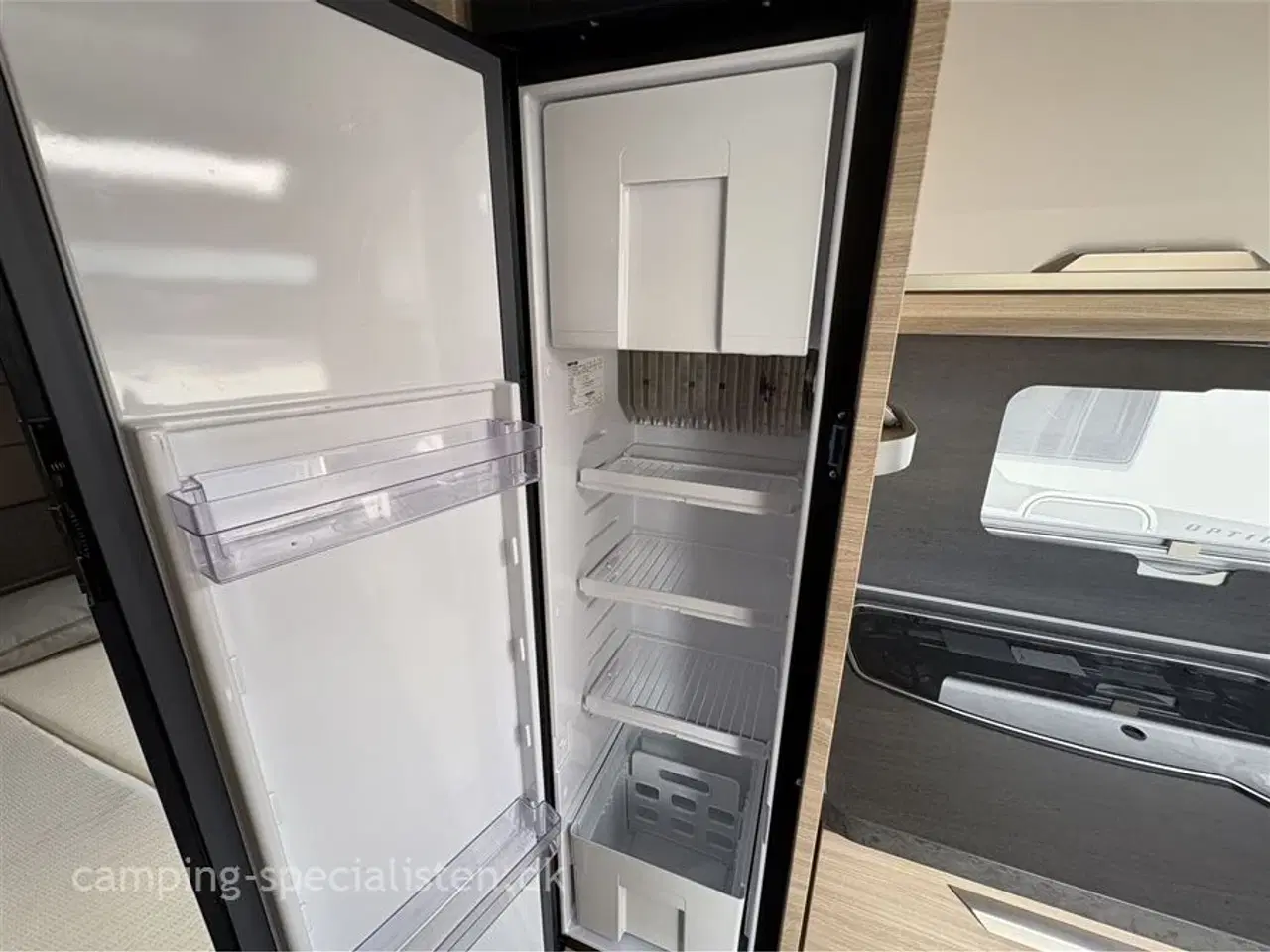Billede 12 - 2021 - Knaus Südwind 500 UF "60 Years Celebration"   Pæn og meget veldholdt campingvogn - Knaus Südwind 500 UF fra 2021 - Kan nu opleves hos Camping-Specialisten i Silkeborg