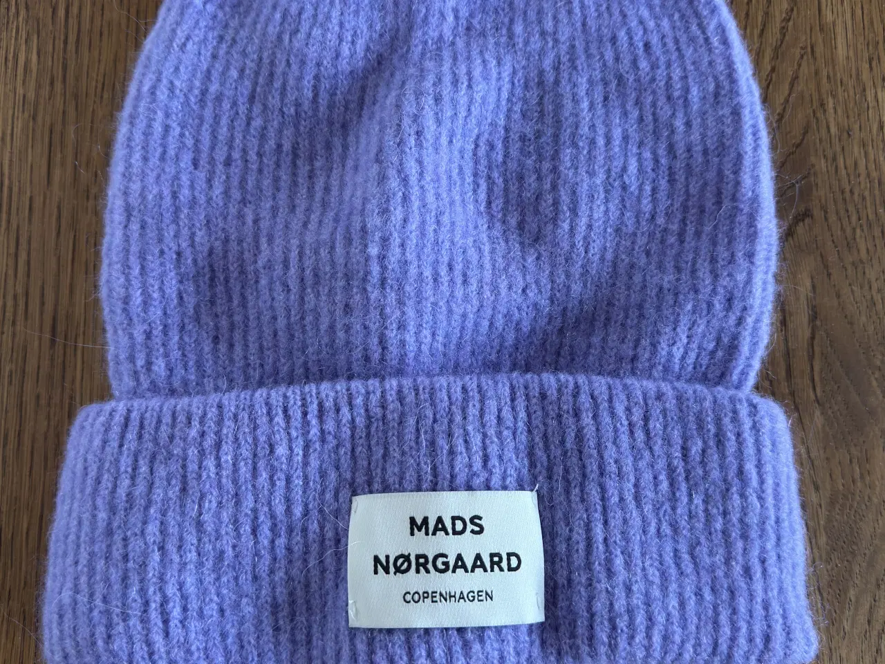 Billede 1 - Mads Nørgaard Hue Lys Lilla