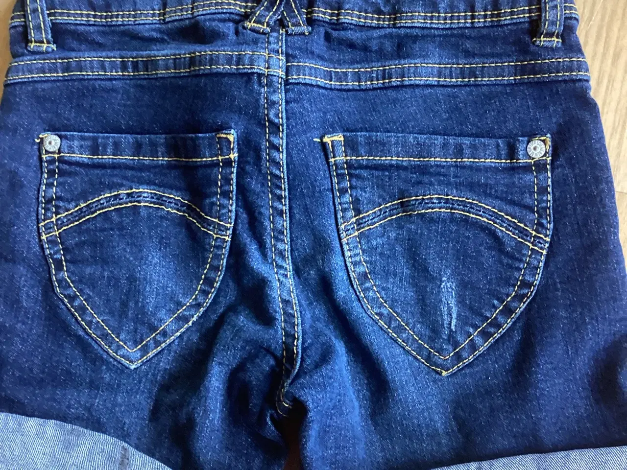 Billede 3 - Shorts pakke str. 116