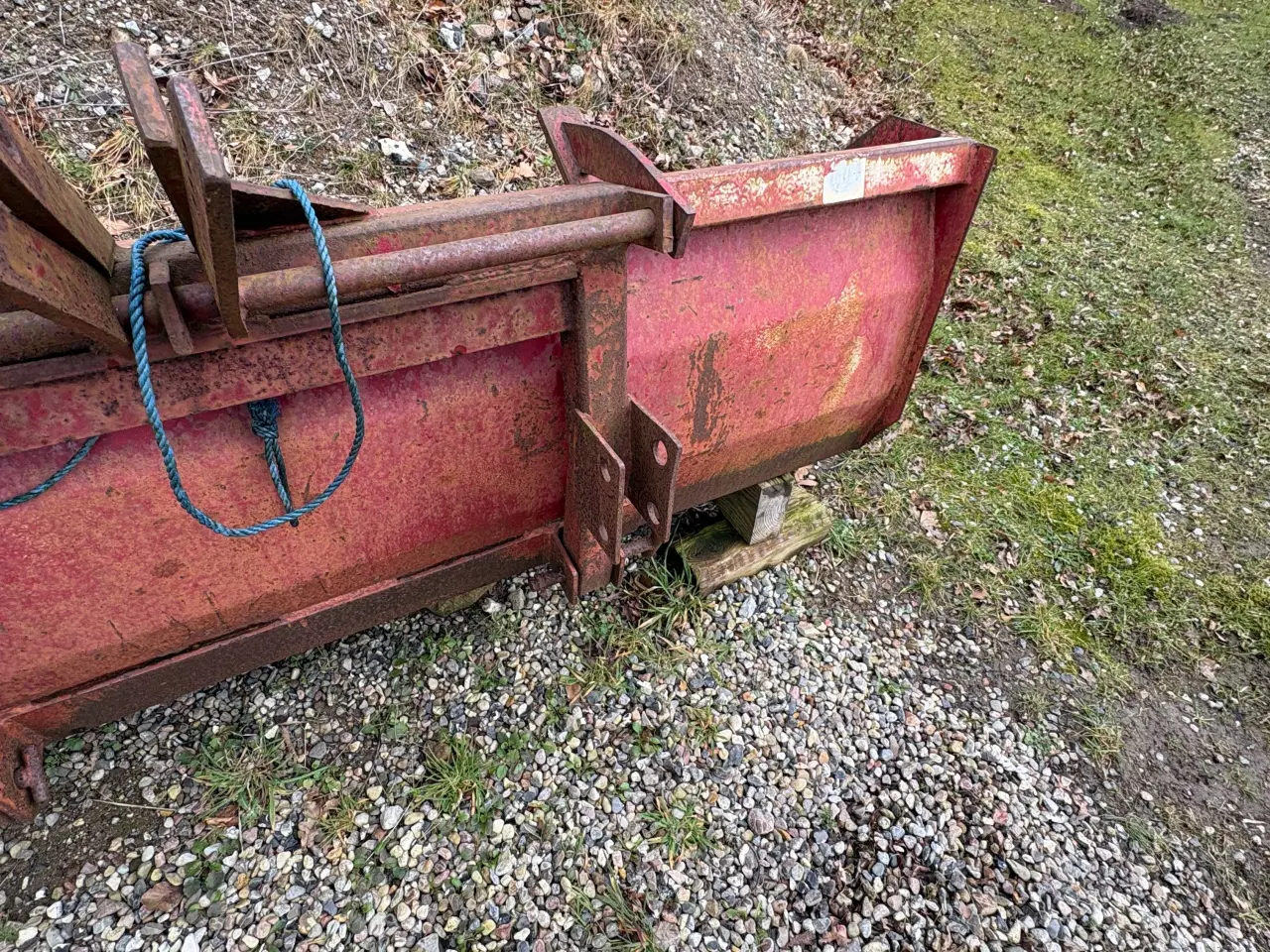 Billede 10 - Bagsluffe til traktor