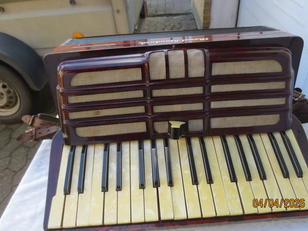 Billede 2 - 1 stk Harmonika Royal Standard 