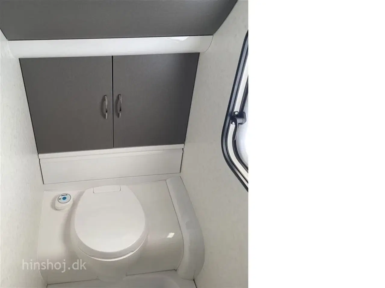 Billede 12 - 2023 - Hobby Excellent Edition 650 KMFe Stor rummelig familievogn med 3 køjer fra Hinshøj Caravan