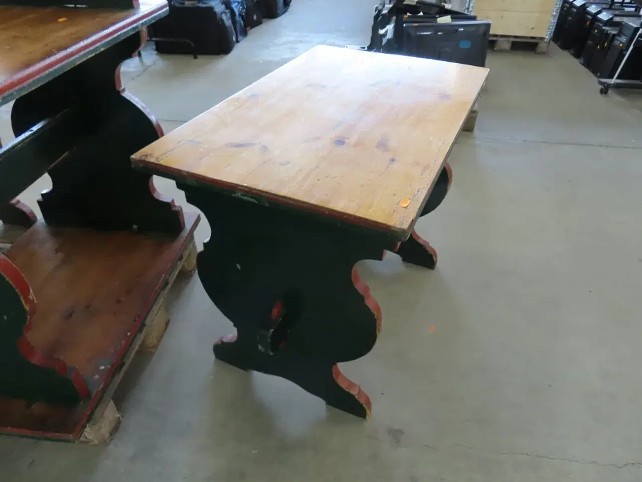 Billede 2 - 5 stk. "Bierstube" borde