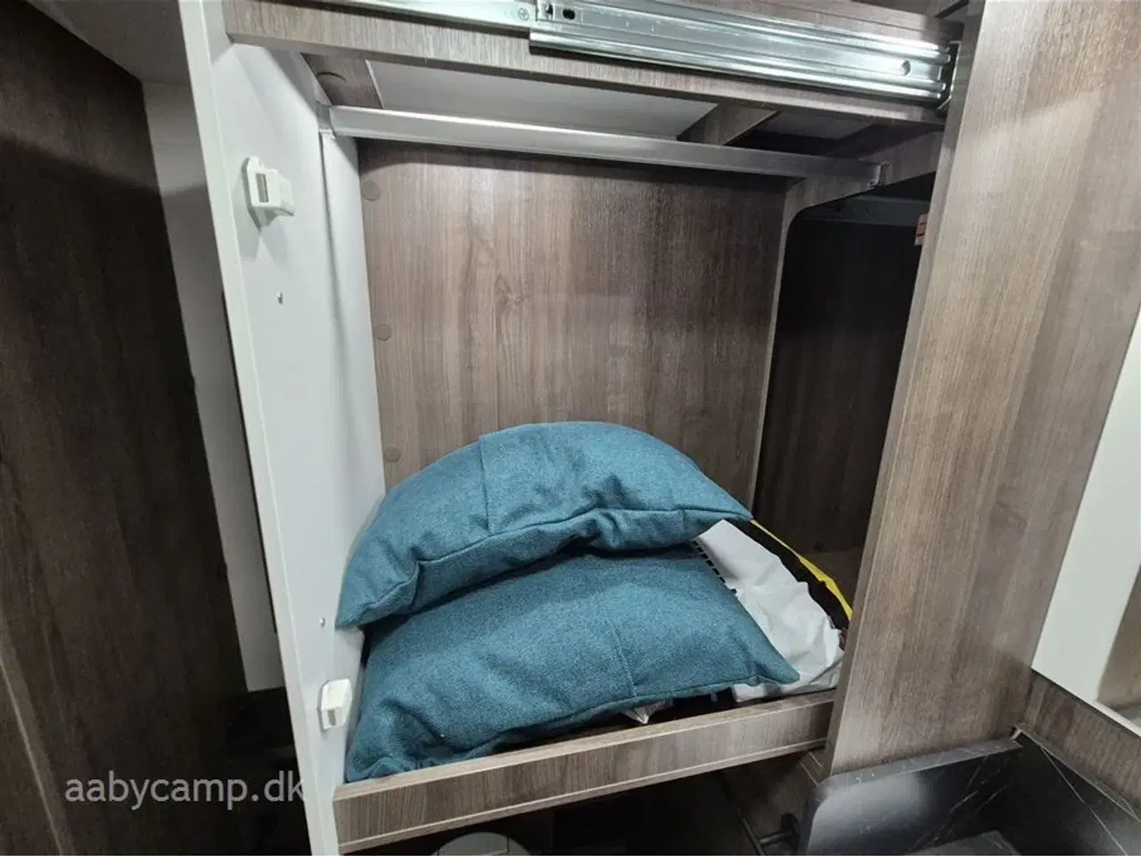 Billede 19 - 2026 - Benimar Tessoro 488 Top udstyret Benimar