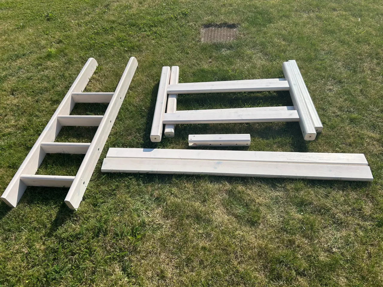 Billede 2 - Flexa halvhøj seng i hvidt træ