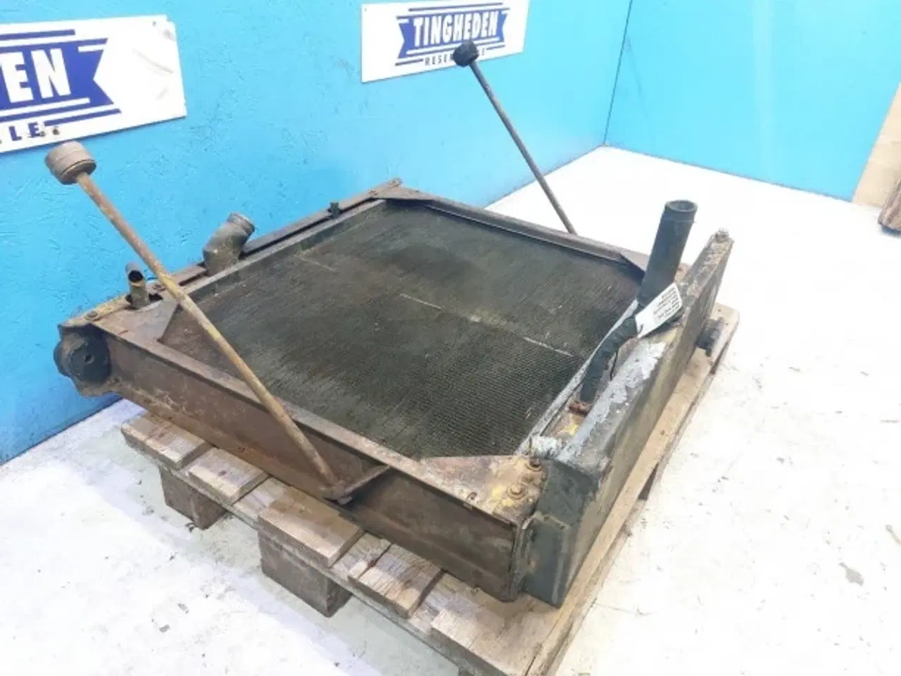 Billede 2 - Hanomag 44C Køler 3072499M91 Stel 377610179