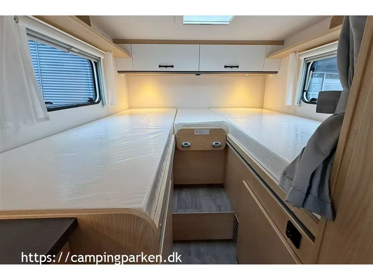 Billede 9 - 2026 - SunLight   Sunlights populære smalle Van med enkeltsenge, automatgear og adaptiv fartpilot