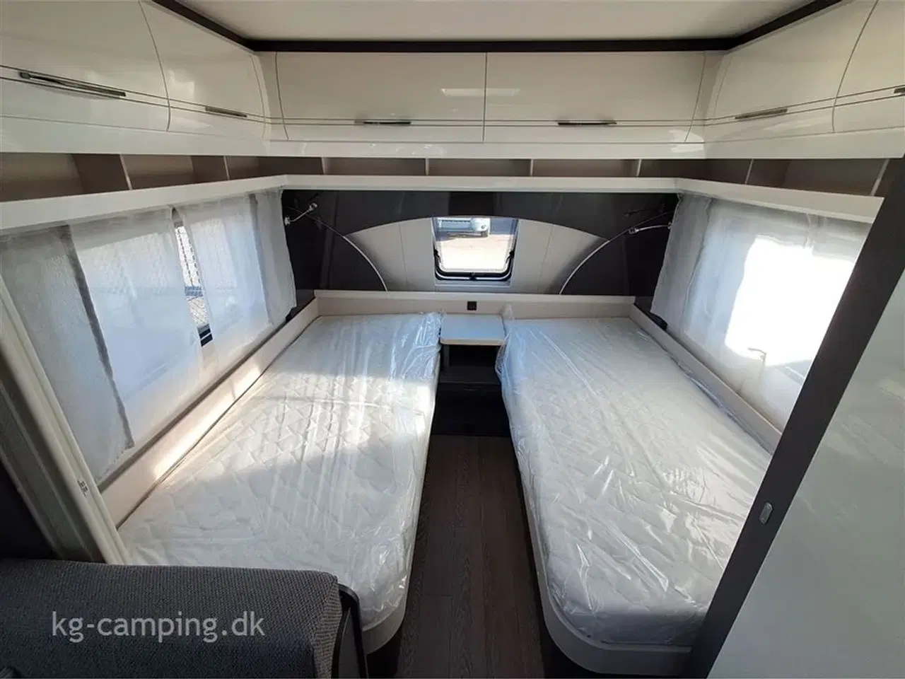 Billede 5 - 2026 - Hobby Excellent 460 SL   2026 model - Flot lille rejsevogn som kan nedvejes til 1350 kg.