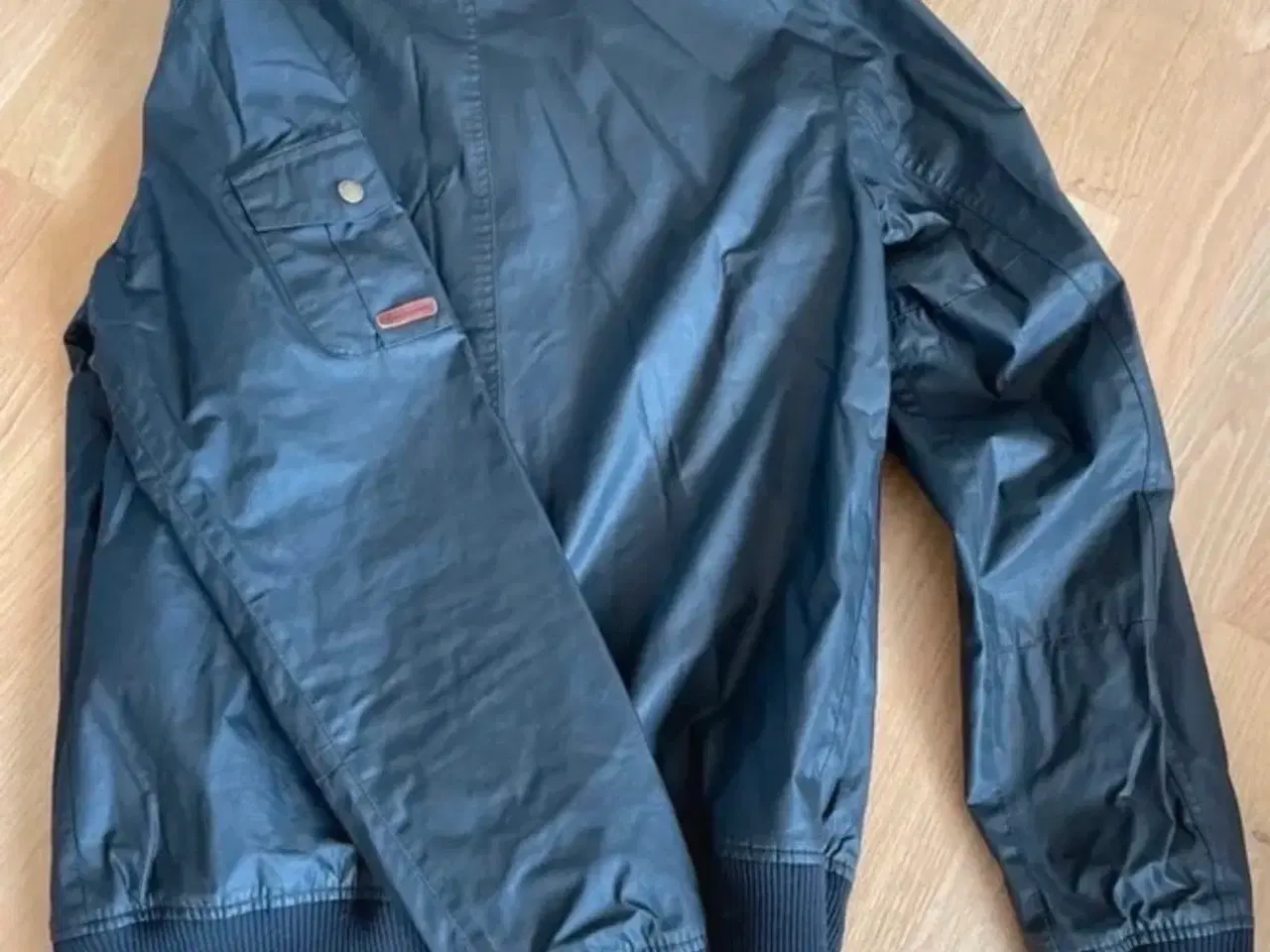 Billede 6 - Peak Performance Bomberjakke