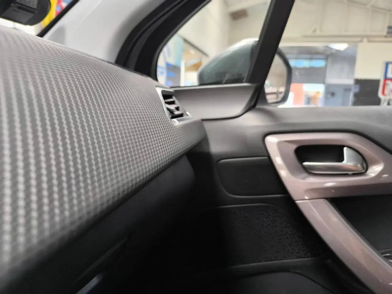 Billede 14 - Peugeot 2008 1,6 e-HDi 92 Active ESG