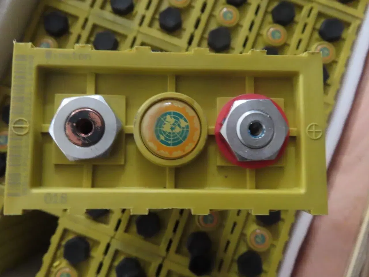 Billede 7 - Kasse med 30 stk lithium ion batterier WINSTON