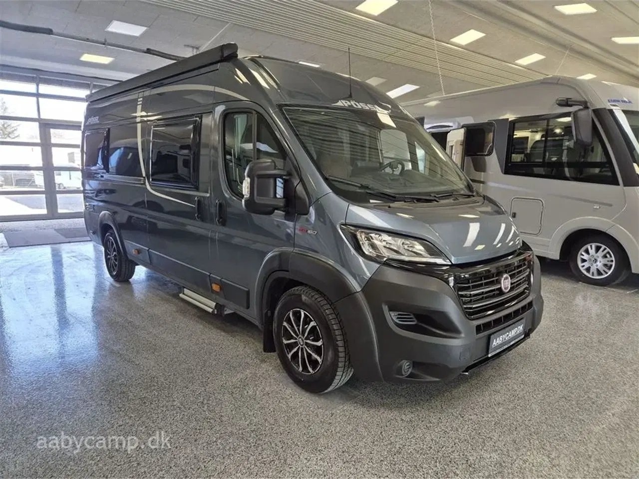 Billede 1 - 2020 - Pössl Roadcar R 640 Automatgear. 2x solceller. batteri. markise. duo-control. kompressor køleskab. undervognsbehandlet. helårsdæk. anhængertræk. soft close på bo-delsdør.