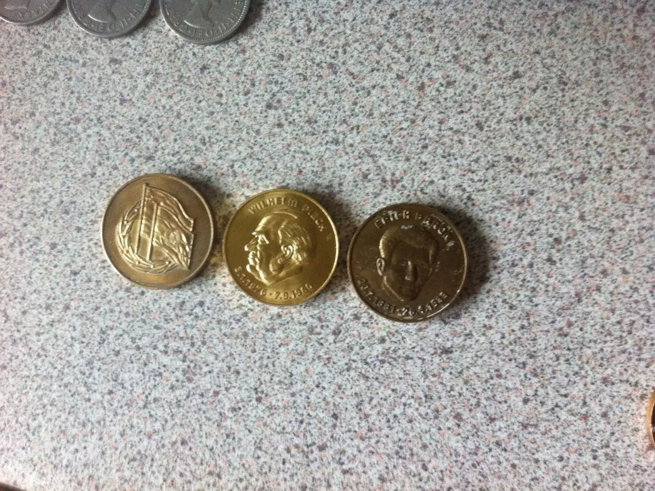 Billede 14 - gamle/nye mønter