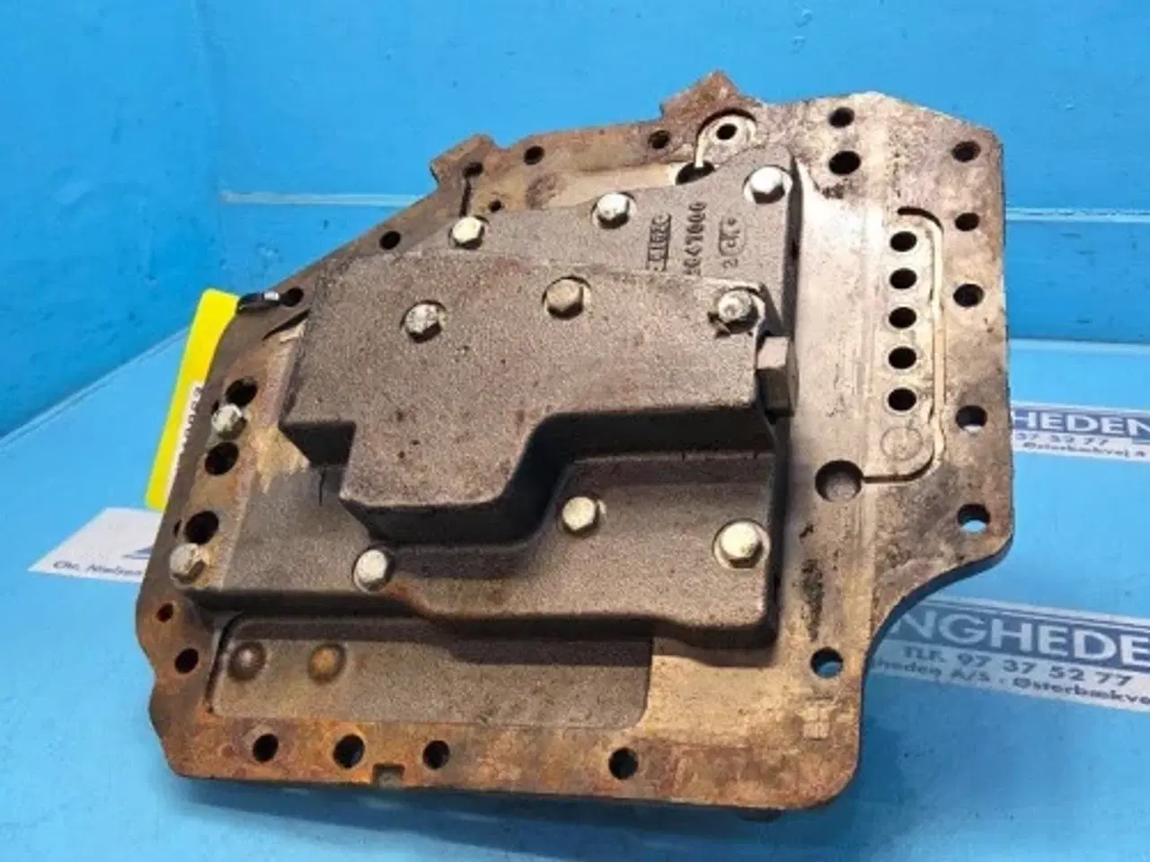 Billede 5 - Ford 8340 Dæksel F3NN7Z479