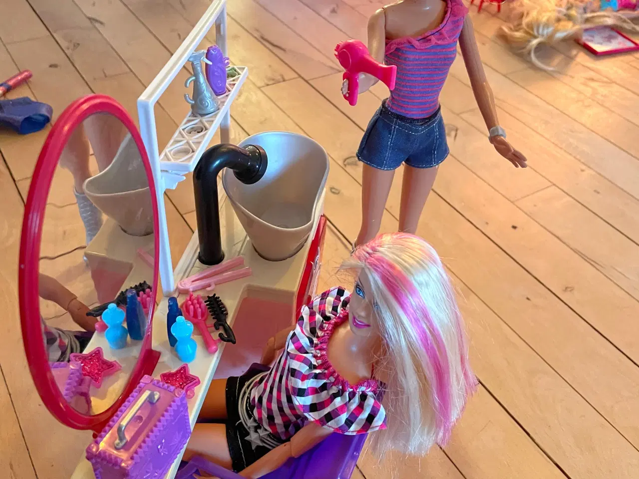 Billede 16 - Kæmpe Barbie samling