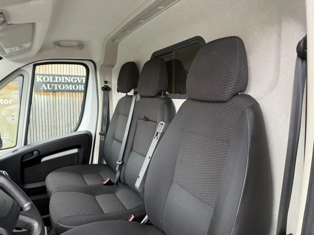 Billede 16 - Peugeot Boxer 335 L3H2 2,2 BlueHDi Ultimate Pro 165HK Van 6g