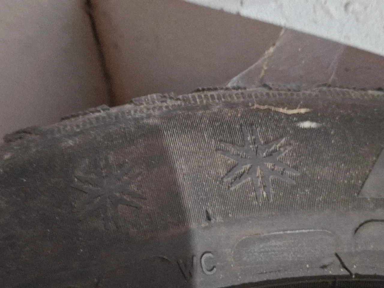 Billede 5 - Vinterdæk på fælge 