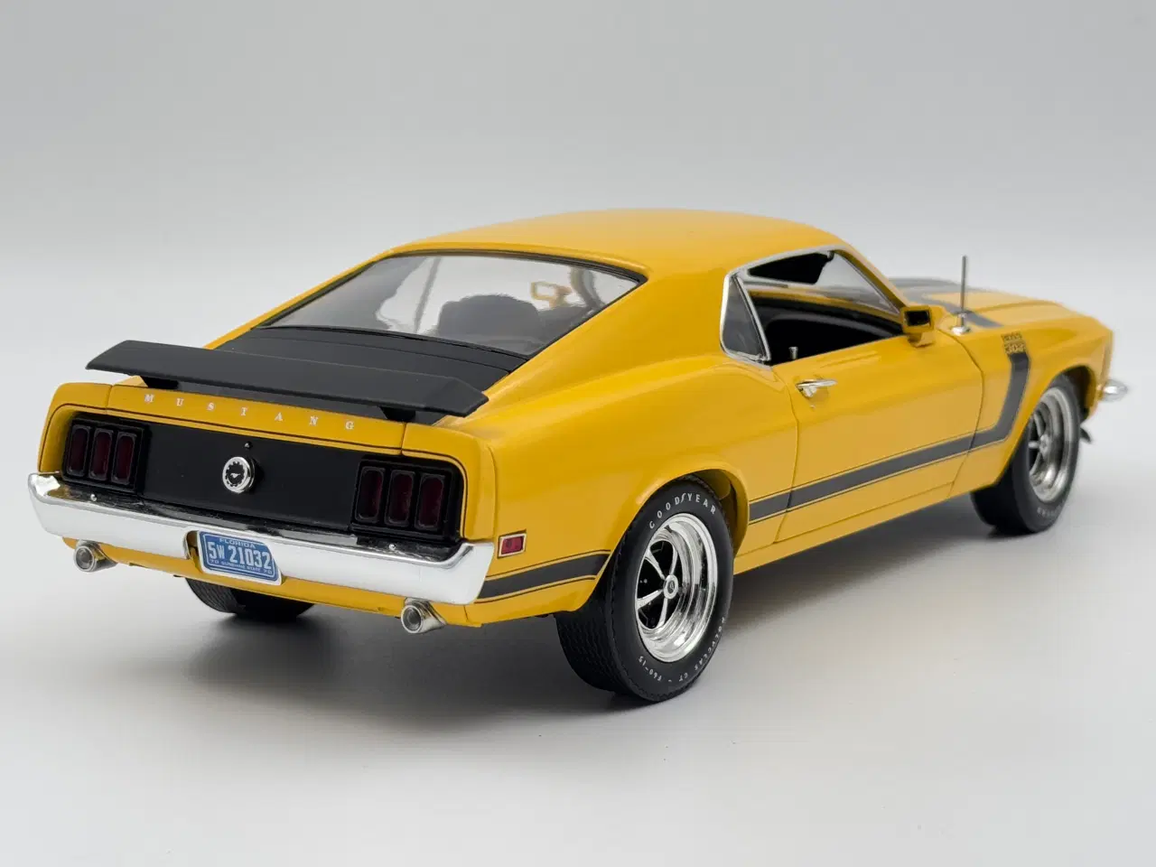 Billede 2 - 1969 Ford Mustang Boss 302 Meget detaljeret - 1:18