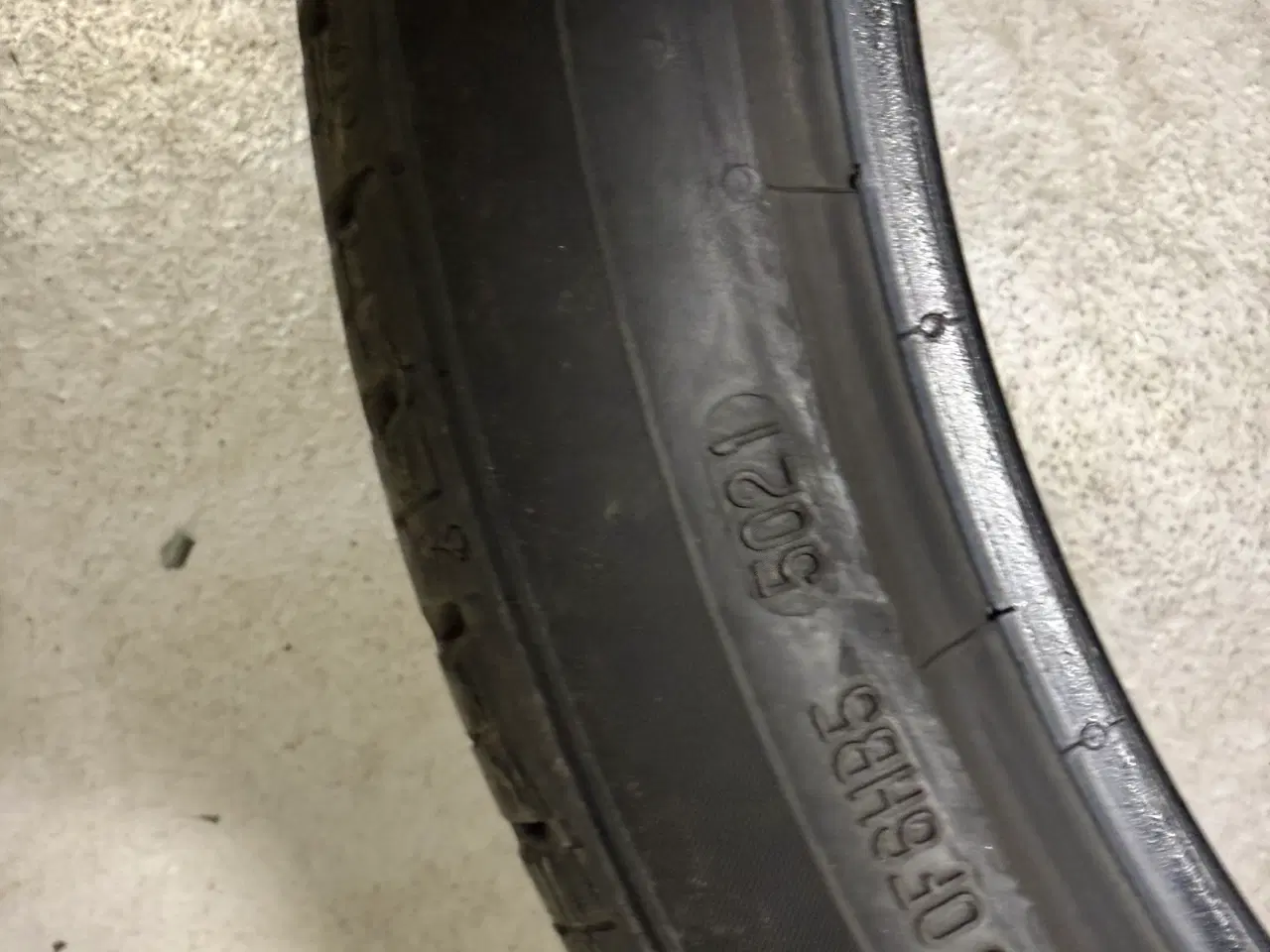 Billede 2 - 2 stks brugte barum sommerdæk 255/35 20 97y