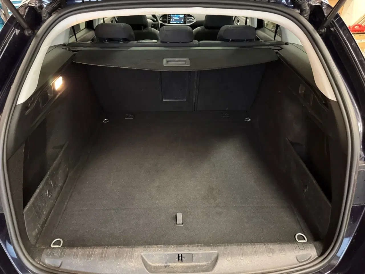 Billede 15 - Peugeot 308 1,2 e-THP 130 Allure Sky SW