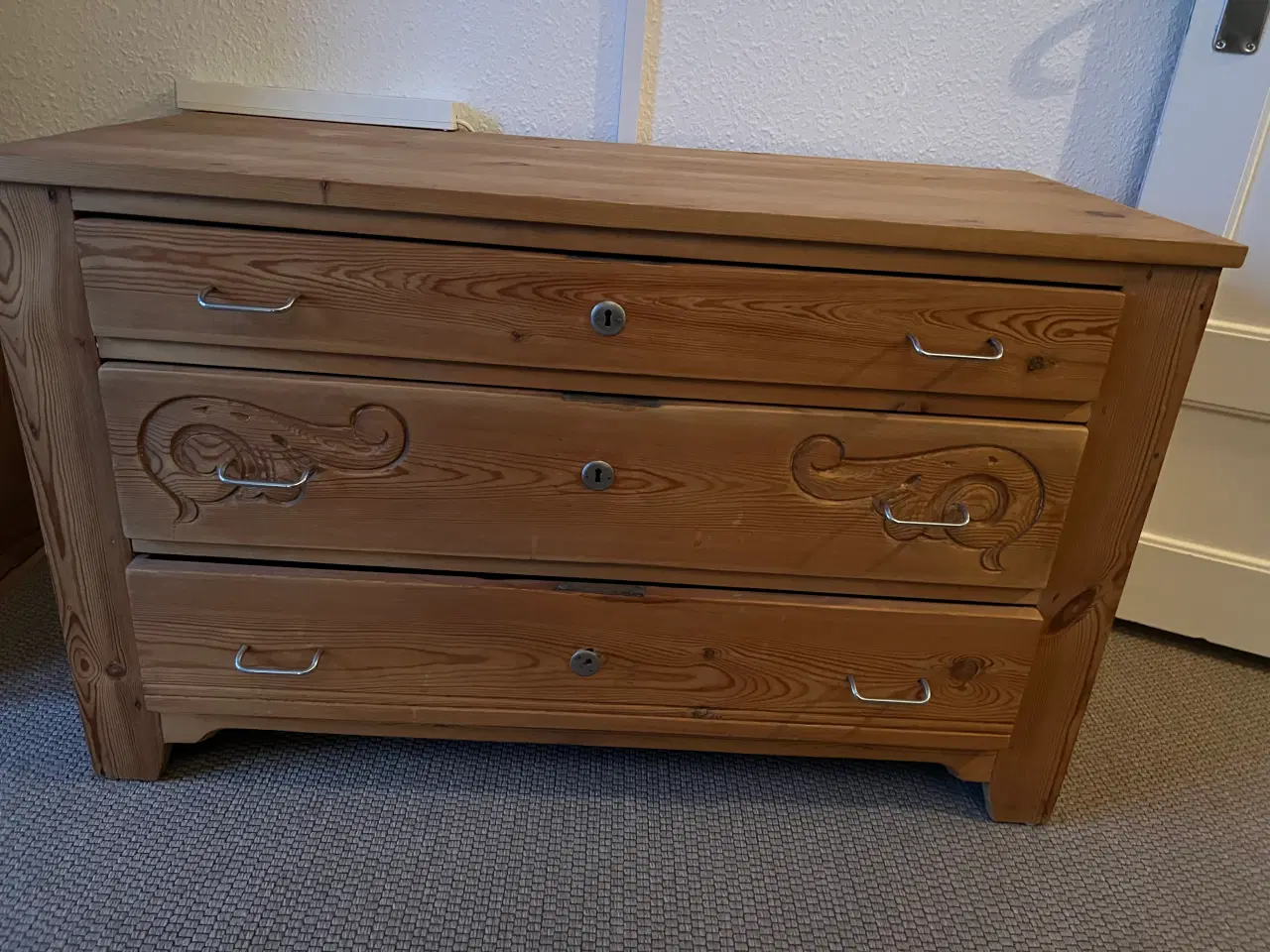 Billede 1 - Retro velholdt kommode