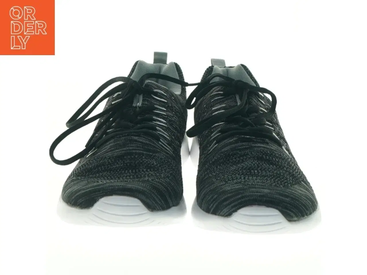Billede 8 - Sorte sneakers (str. 46)