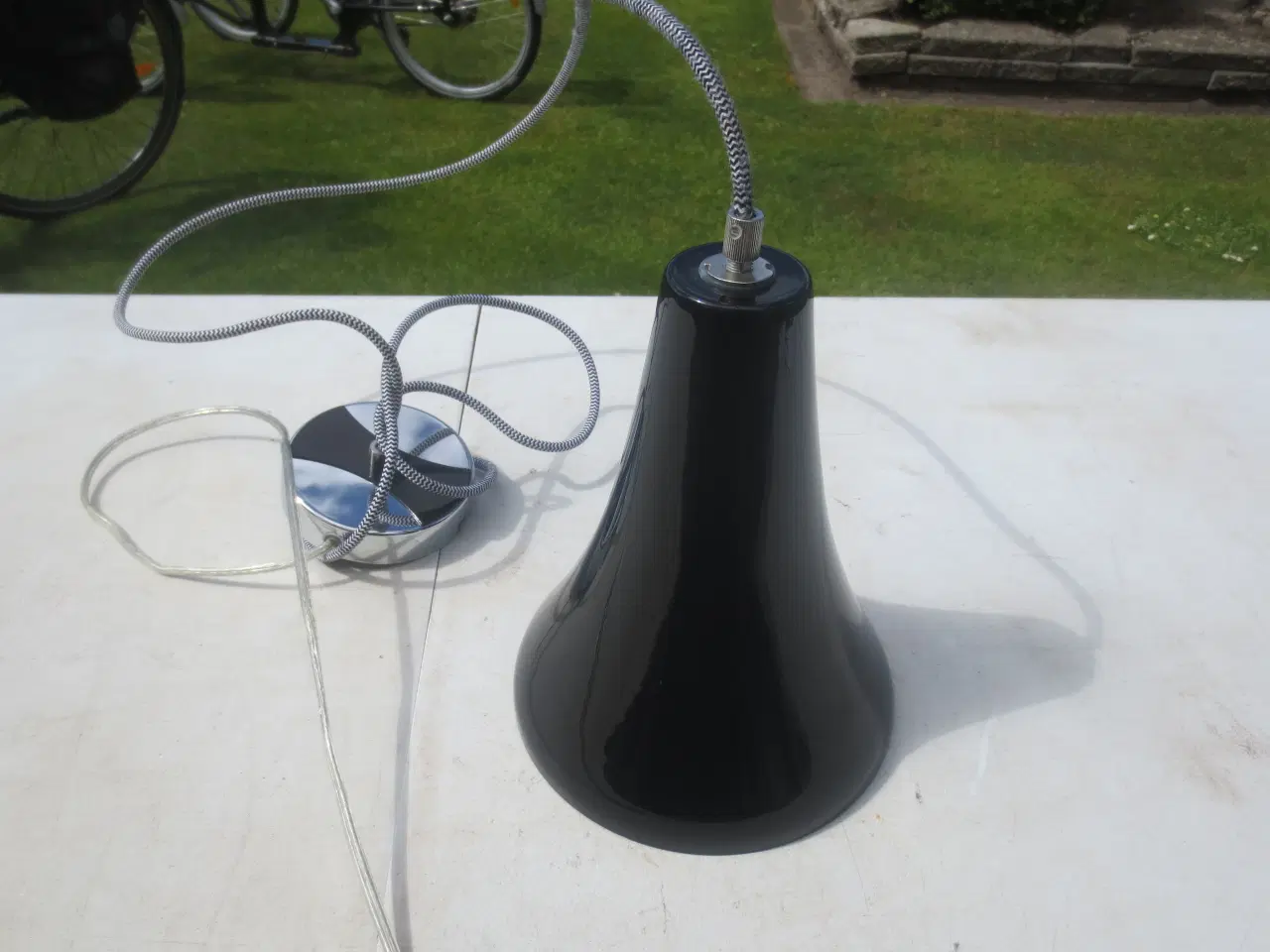 Billede 1 - 1 stk Loftlampe I Glas/Porcelæn sort