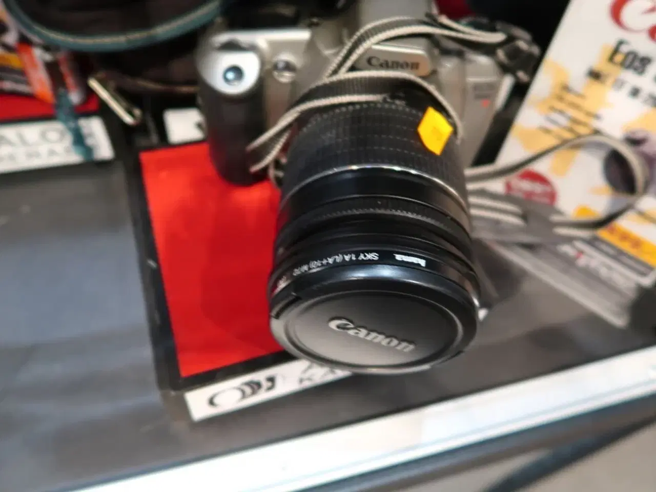 Billede 3 - Analog kamera CANON E0S 3000N med taske med objektiv TAMRON SP 70-210mm