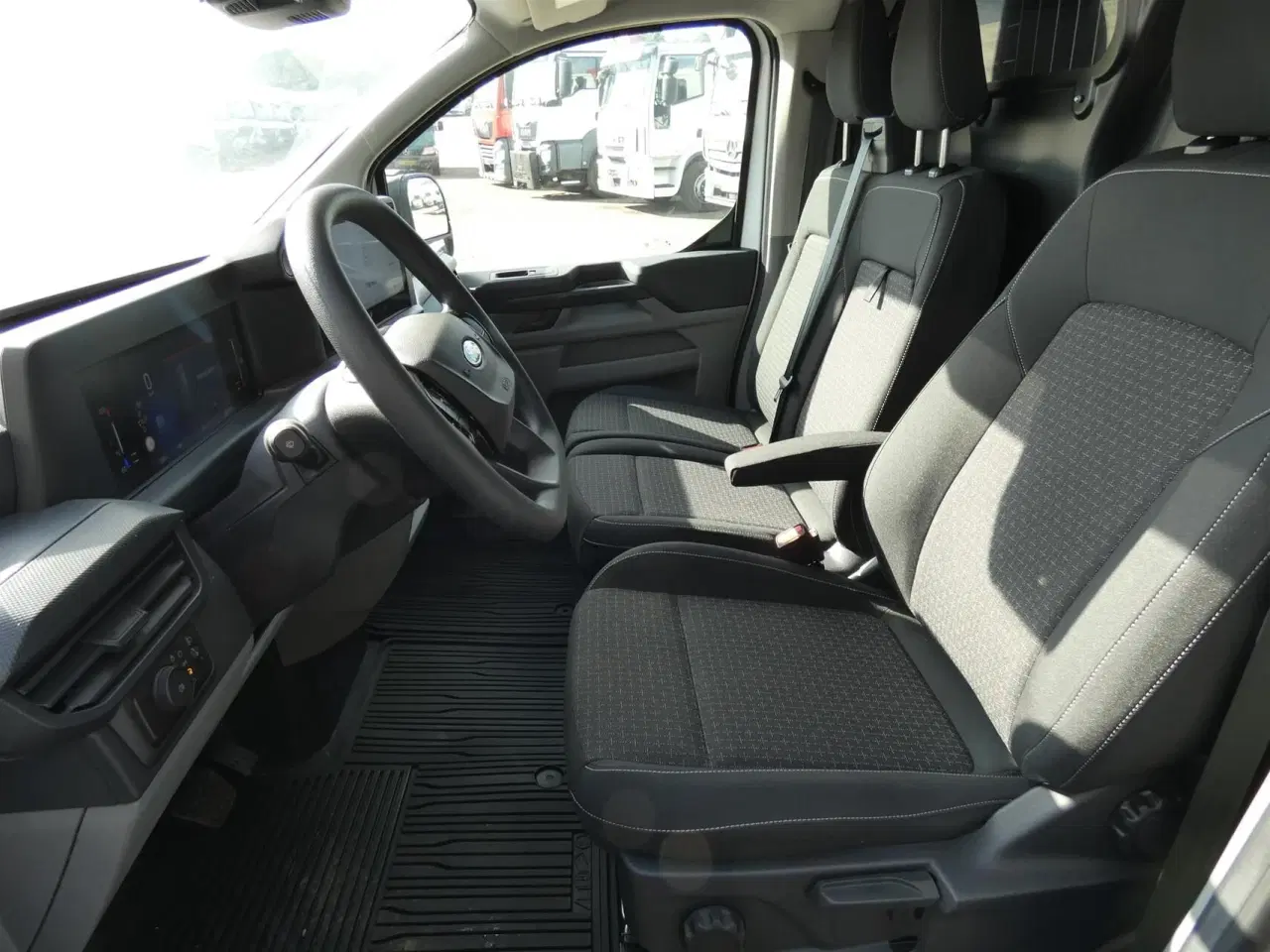 Billede 9 - Ford Transit Custom 300 L2H1 2,0 EcoBlue Trend 136HK Van 8g Aut.