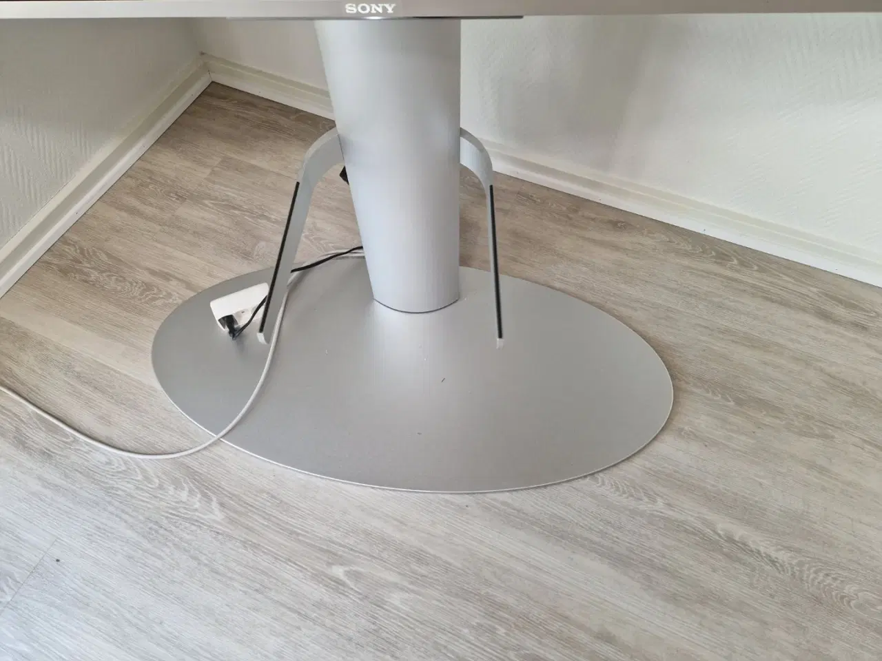 Billede 2 - 55" Sony tv i 100hz med sokkel