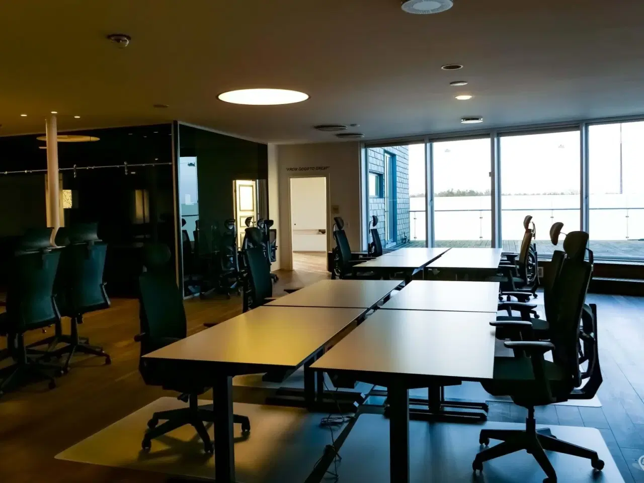 Billede 1 - Kontorplads på Vallensbækvej 63. 2625 Vallensbæk