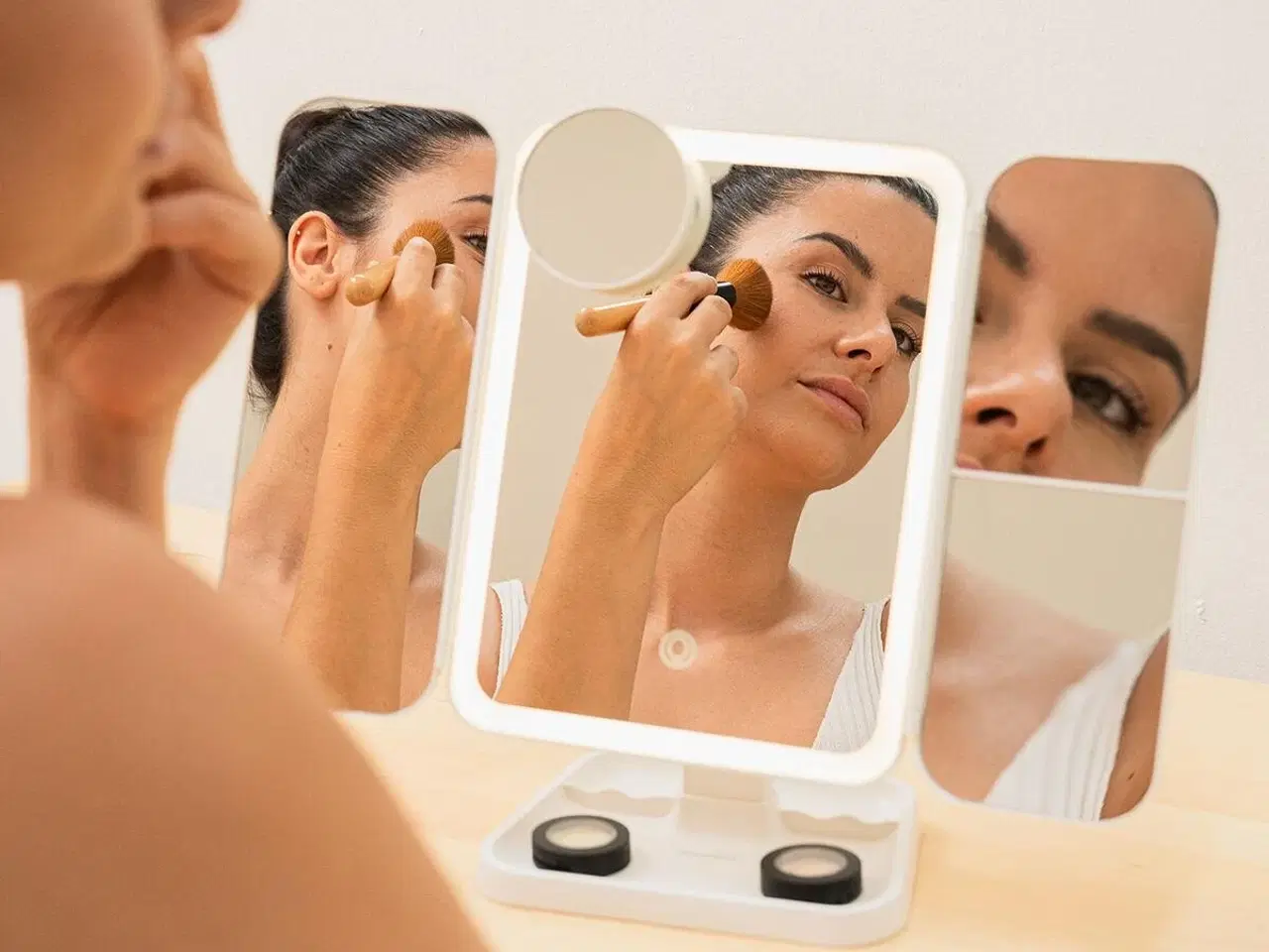 Billede 1 - Makeupspejl med LED og forstørrelse - Miled, genopladeligt (hvid)