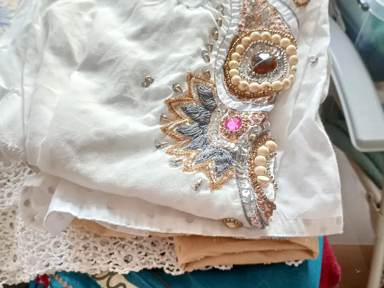 Billede 1 - Stof af forskellige arbejder