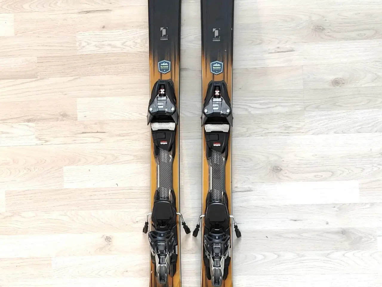 Billede 1 - K2 Disruption 82Ti 23/24 Ski med MXCELL 12 TCx Qui