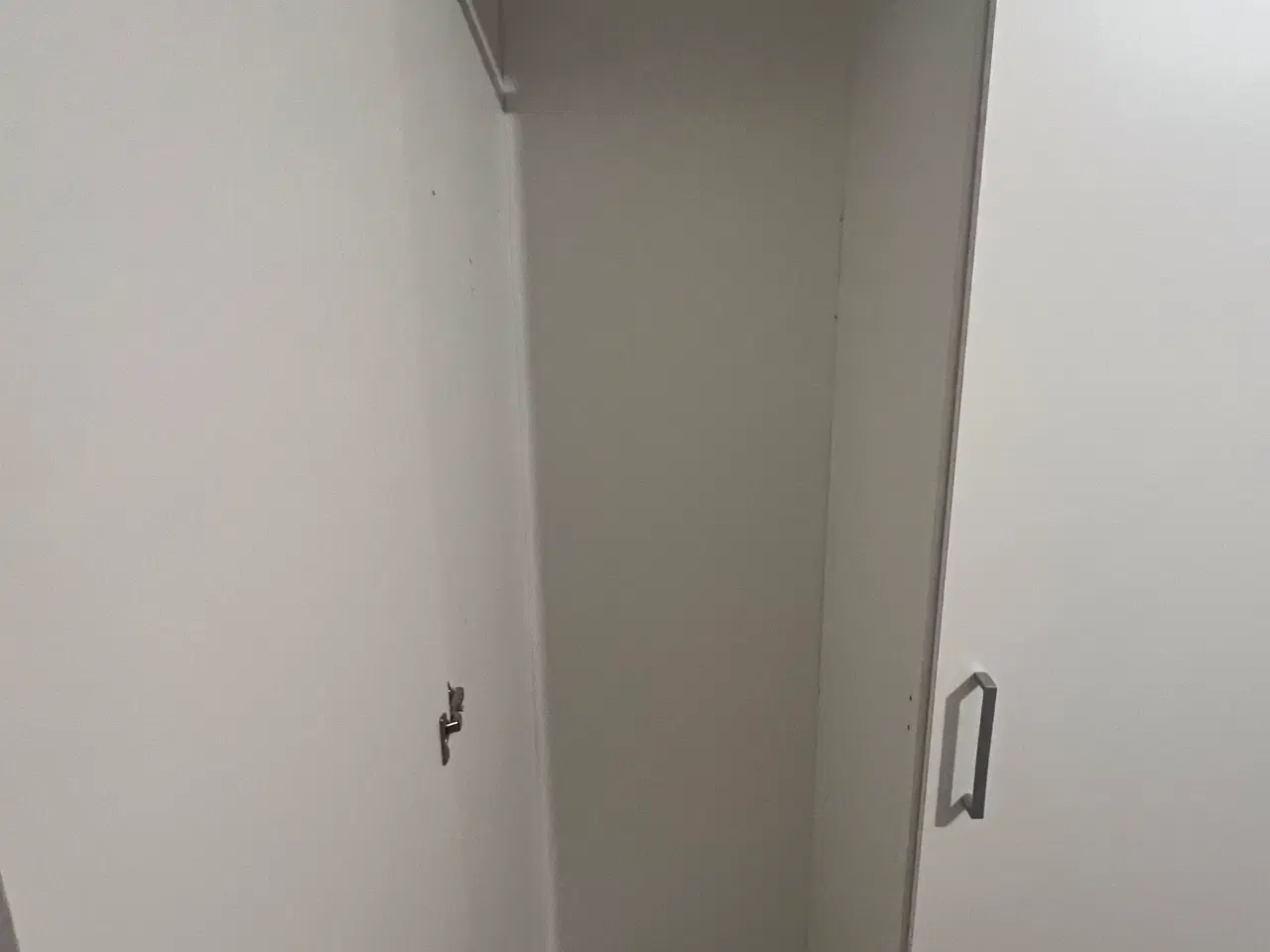 Billede 3 - Reol sælges