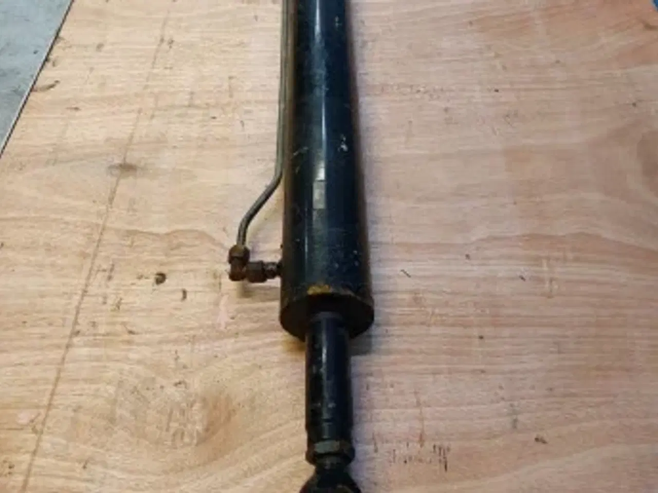 Billede 5 - Massey Ferguson 7274 Cylinder 45100065