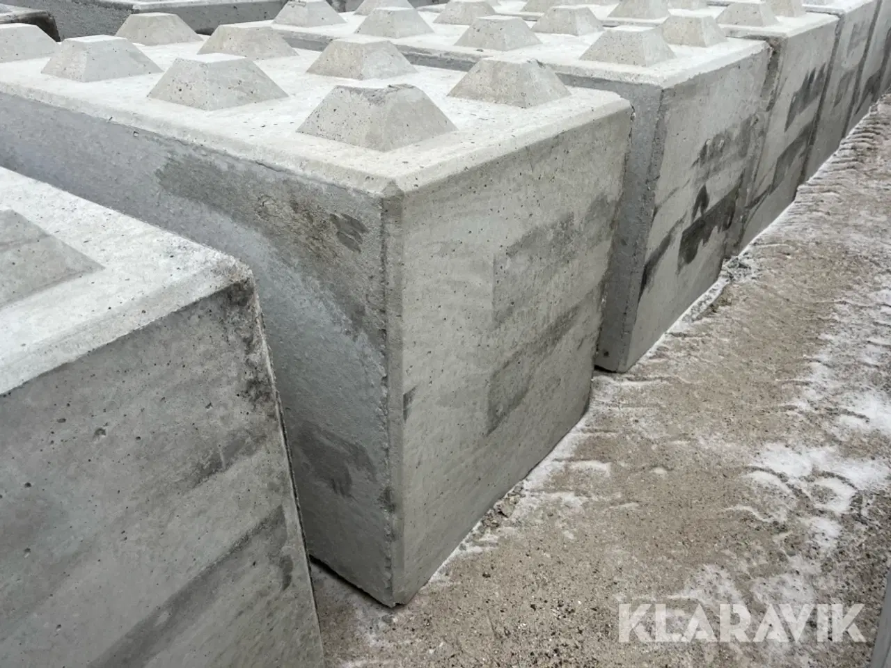 Billede 11 - Betonblokke / siloklodser 25 styk -
