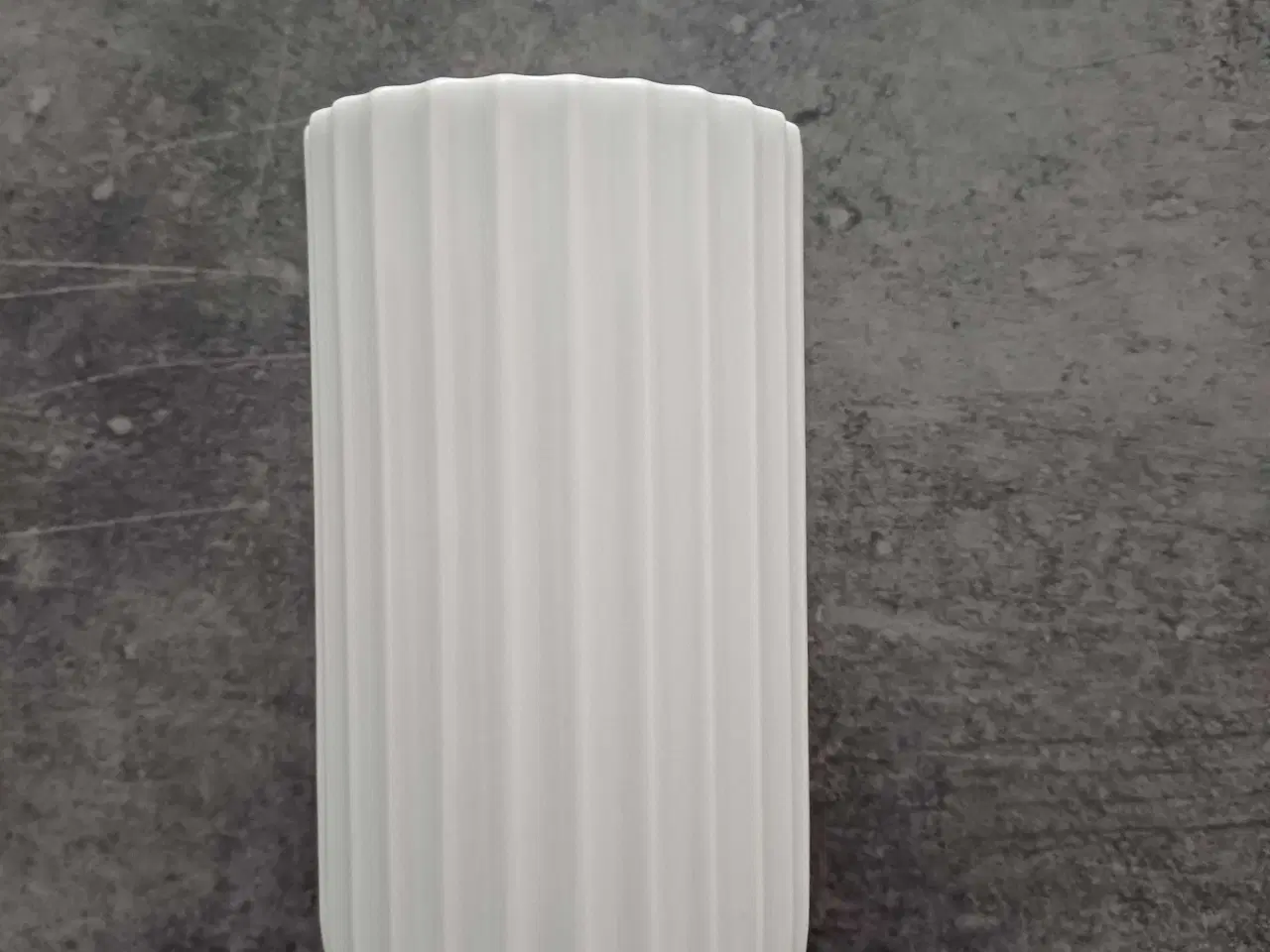 Billede 1 - Lyngby vase original 10 cm