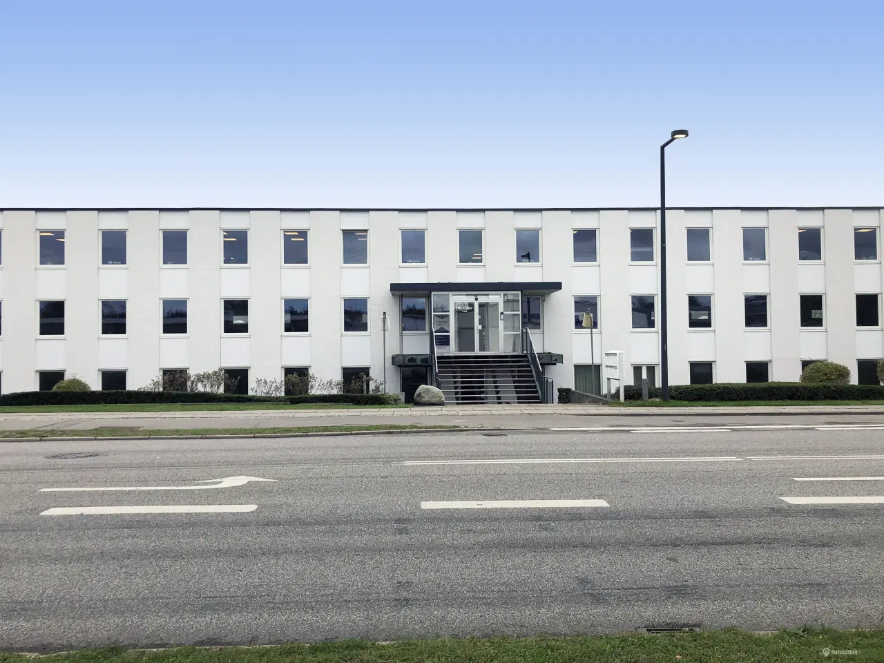 Billede 1 - Fabriksparken 19-21 st. th. er et velbeliggende kontor/showroom på 512 m².